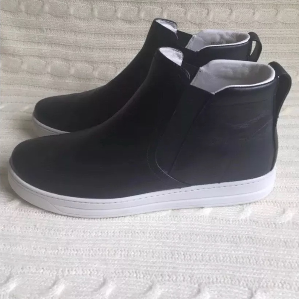 Prada high top pull on skate sneakers 38.5